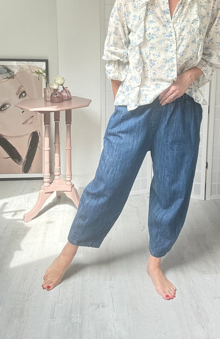 Studio Barrel Leg Jean Deep Blue