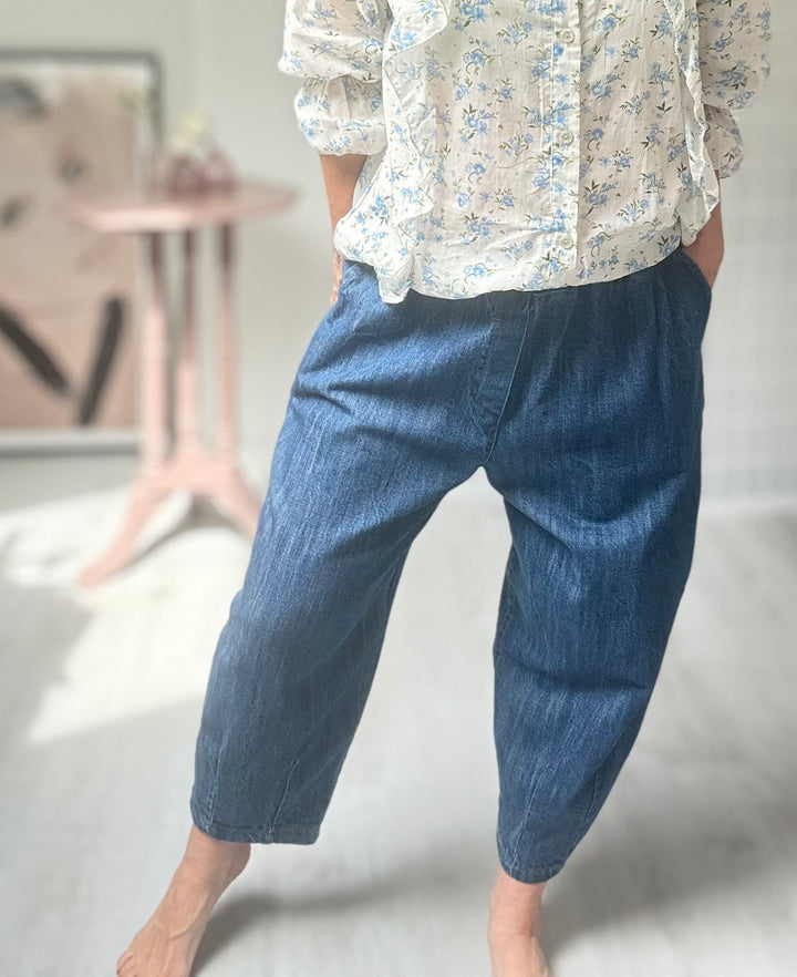 Studio Barrel Leg Jean Deep Blue