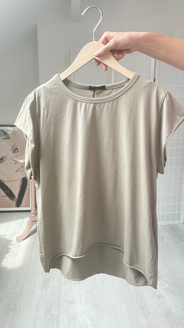 Studio Clothing Cap Sleeve T